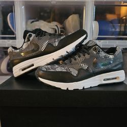 Nike Air Max 1 UItra Moire Black History Month (Women's)