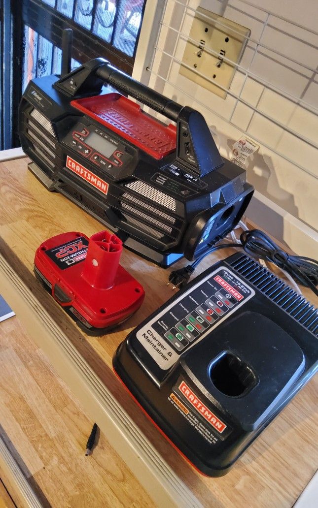 Craftsman Bluetooth Radio Speaker Battery Charger AM/FM Aux. USB With Battery And.Charger