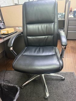 Executive office chair