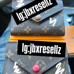 Women’s Wallets 