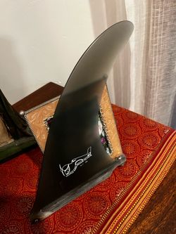 Surfboard fin