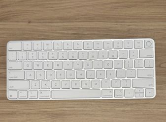 Apple Magic Keyboard with Fingertip ID