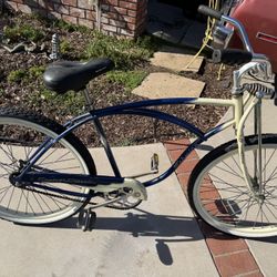 Schwinn Cruiser.  Ready To Ride 