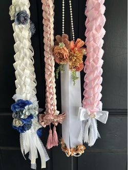 Graduation leis