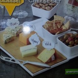 OVERANDBACK CHARCUTRIE BOARD