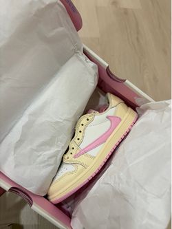 Jordan 1 low Travis Scott
