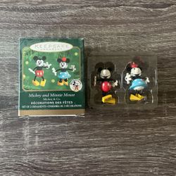 Hallmark Keepsake Ornament Mickey And Minnie Mouse