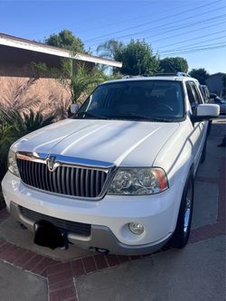 2004 Lincoln Navigator