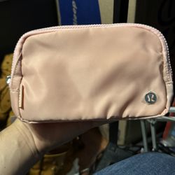Brand New Lululemon Everywhere Belt Bag Pink Haze with tags
