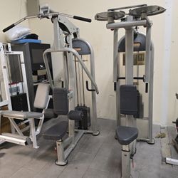 Star trac pec fly rear delt lat pull down seated row commercial gym equipment exercise fitness