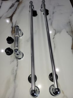 Moen towel bars and toilet paper holder