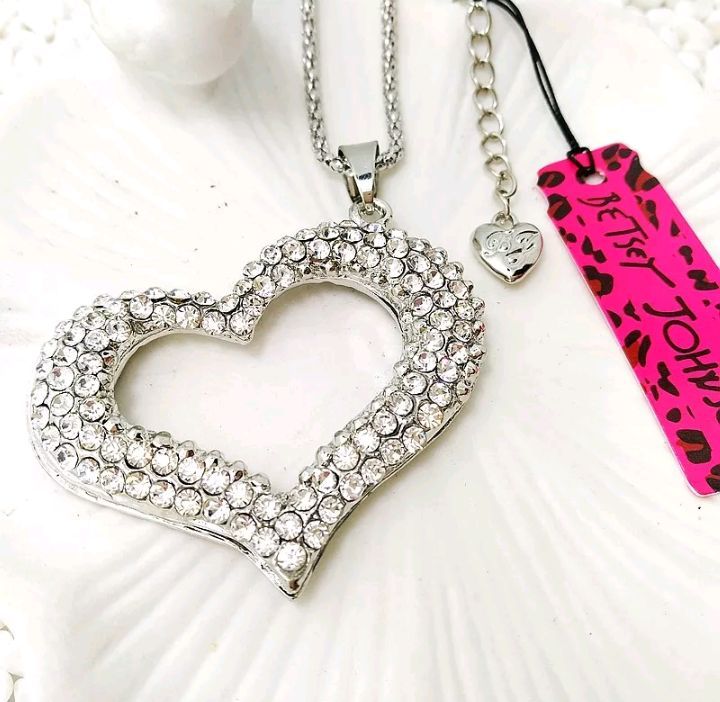 Betsey Johnson Silver crystal heart Pendants chain Sweater chain necklace