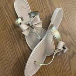 Summer Thong Sandals - Size 8