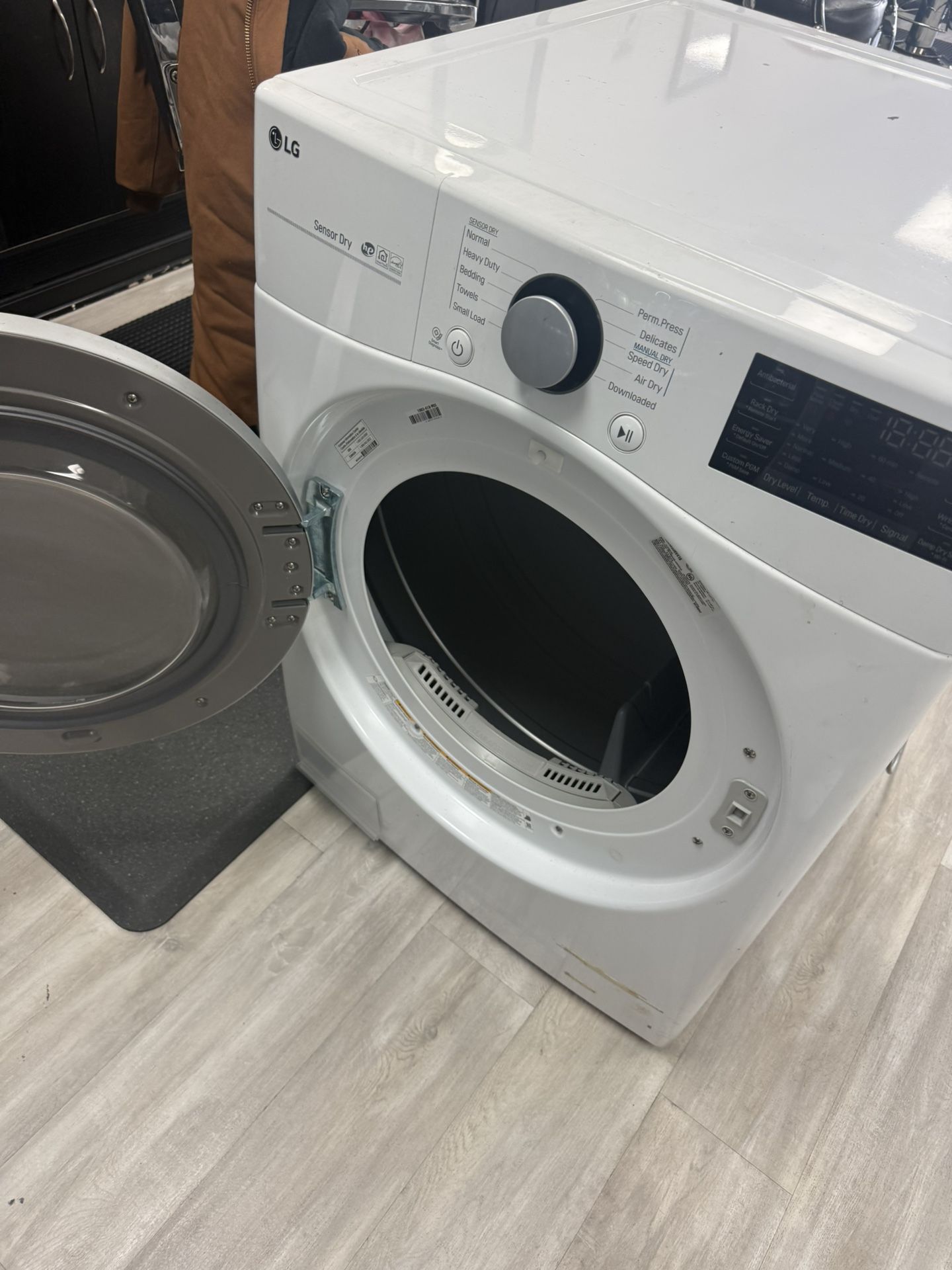 Brand New Dryer $350