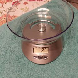 New Food Scale With Digital Clock & Measuring Bowl