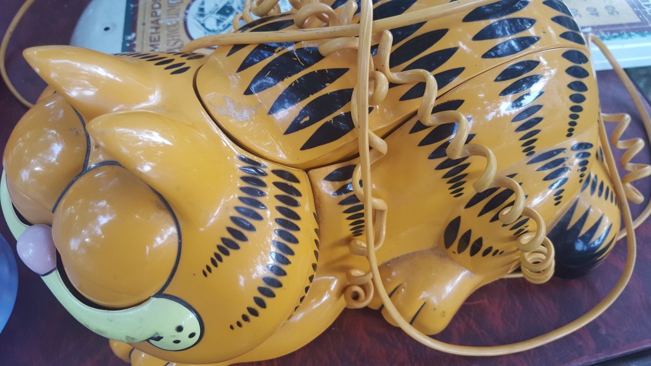 Garfield phone