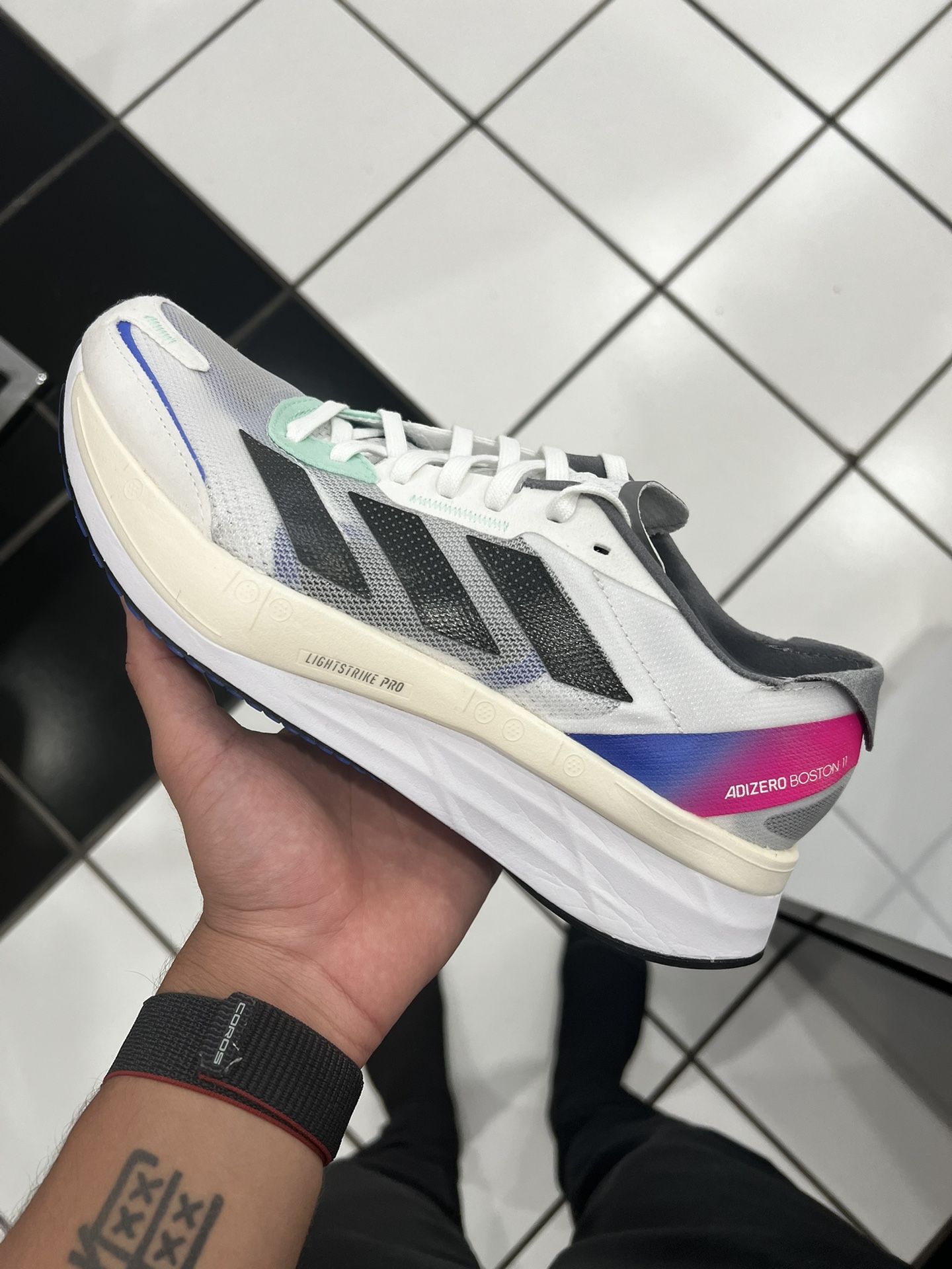 Adidas Adizero Boston 11 Size 8 Running Shoe