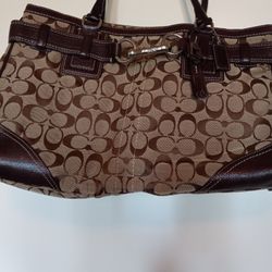 COACH SIGNATURE PURSE/BAG