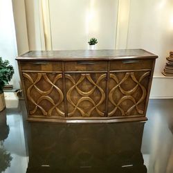 Stanley cosmopolitan 2 1970’s midcentury modern server/sideboard