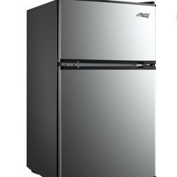 Refrigerator- Freezer 3.2 Cu .ft 
