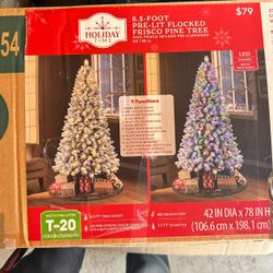 6.5 ft Pre‑Lit Flocked Christmas Tree – Color‑Changing Lights
