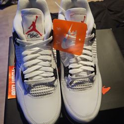 PERFECT CONDITION JORDAN RETRO 4  SIZE 10.5  SUMMER TIME CLASSICS. 