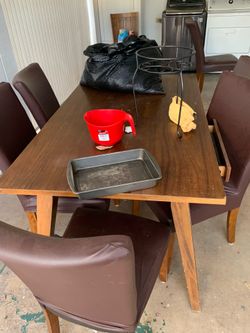 Wooden and Leather Really Nice dinning room set