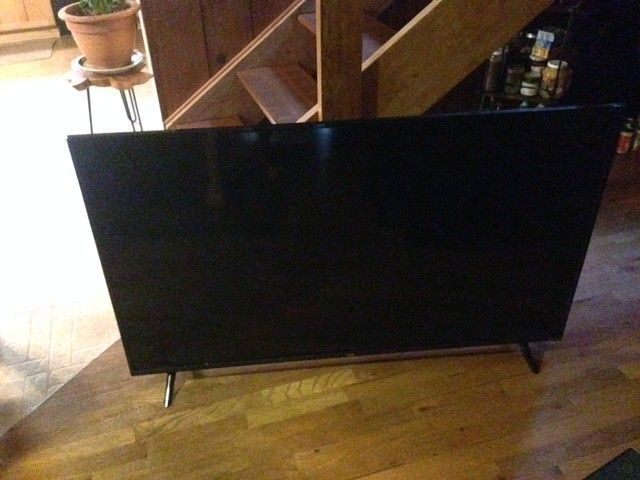 55" TCL ROKU TV
