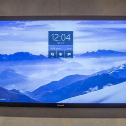 LOW PRICE- $10k Retail Microsoft Hub 1 Touch Screen