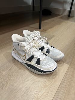 Nike Kyrie 7 (NBA Final Rings)