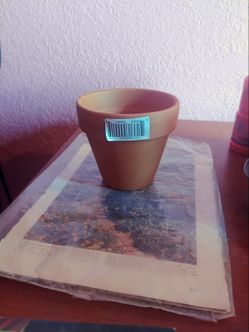 4-in terracotta pot
