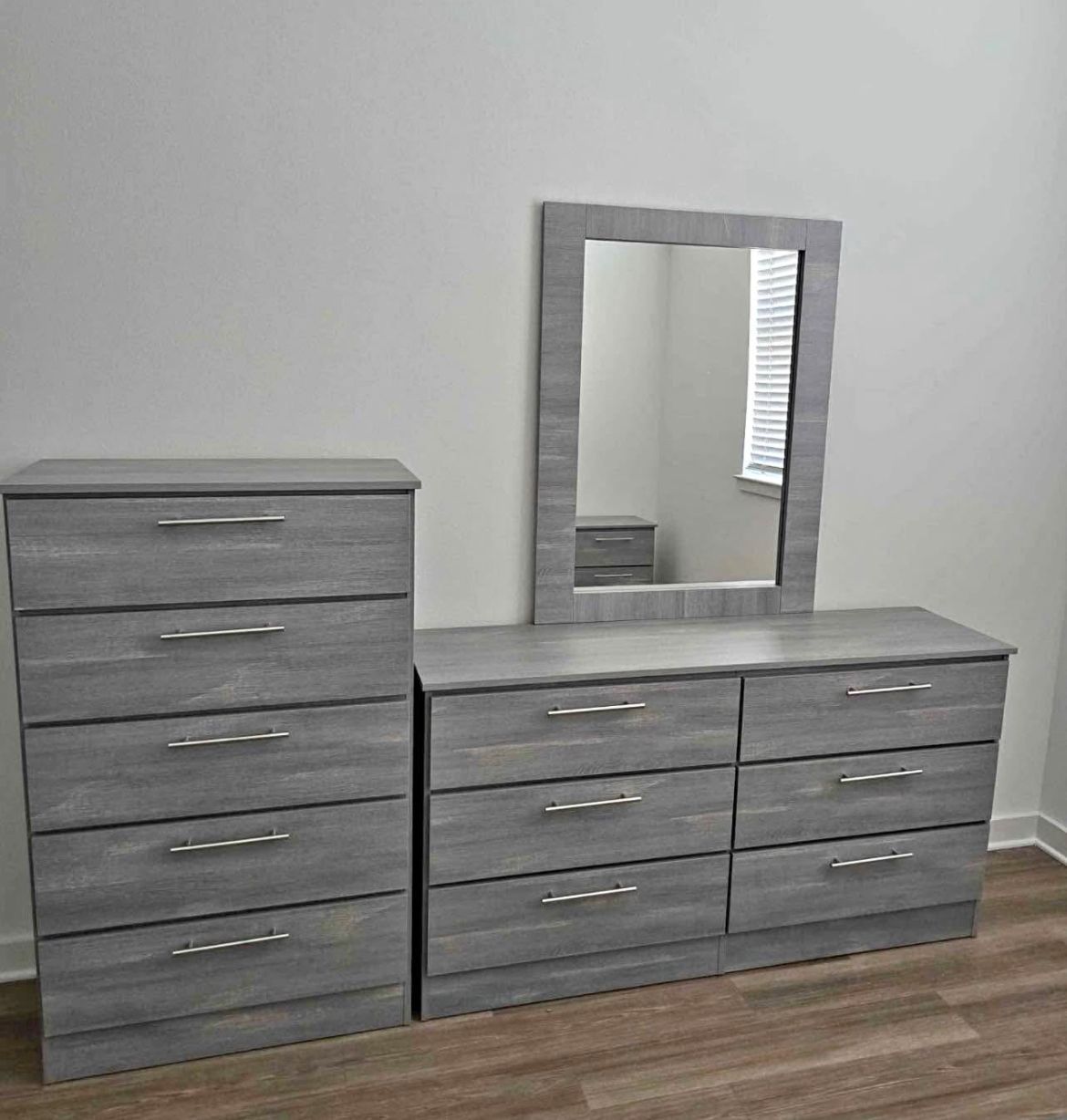Modern Dresser – 6 Drawers – Matte or Glossy – FREE Delivery  