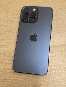 iPhone 15 Pro Max Fully Unlocked