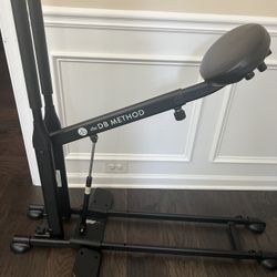 DB Method Squat Machine 