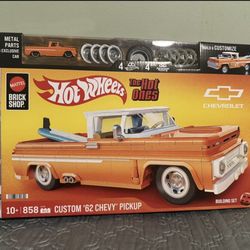 Mattel Brick Shop Hot Wheels Custom 62 Chevy Pickup Building Toy Kit
