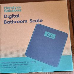 Digital bathroom scale 
