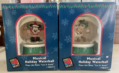 Set Of 2 Mickey & Minnie Unlimited Holiday Musical Snow Globes