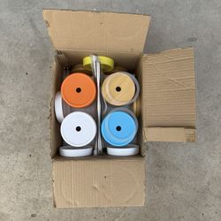 JUICE MUGS WITH LEADS AND STROS 