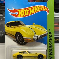 🟨🟧🟥 HOT WHEELS 2013 - Yellow Toyota 2000 GT - HW Workshop 192/250 - 1:64 