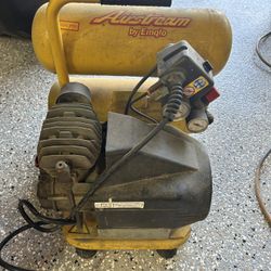 Compressor 4.5 Gallon 