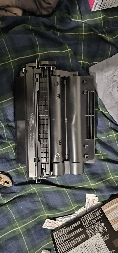 HP LaserJet
Print Cartridge
Q7551XC