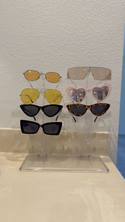 Sunnies/ Sunglasses
