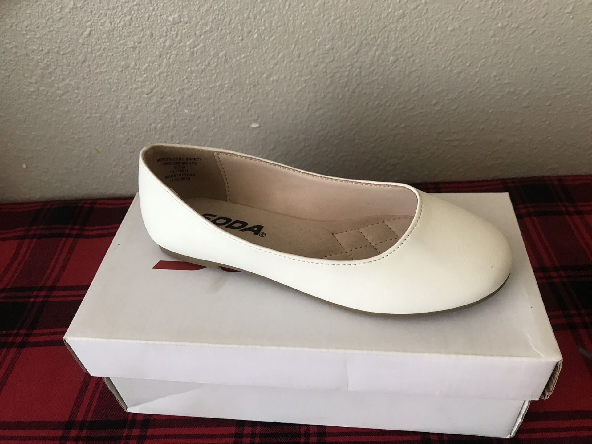 Nuevos… $10 Size 12