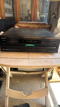 Onkyo DX-C390 CD 6 disc carousel