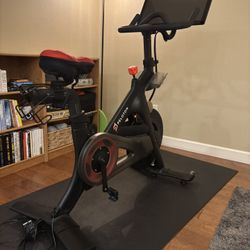 Peloton Bike w/ One Pair of Shoes | Exercise Bike