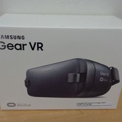 Samsung Gear VR virtual reality headset, powered by Oculus. 