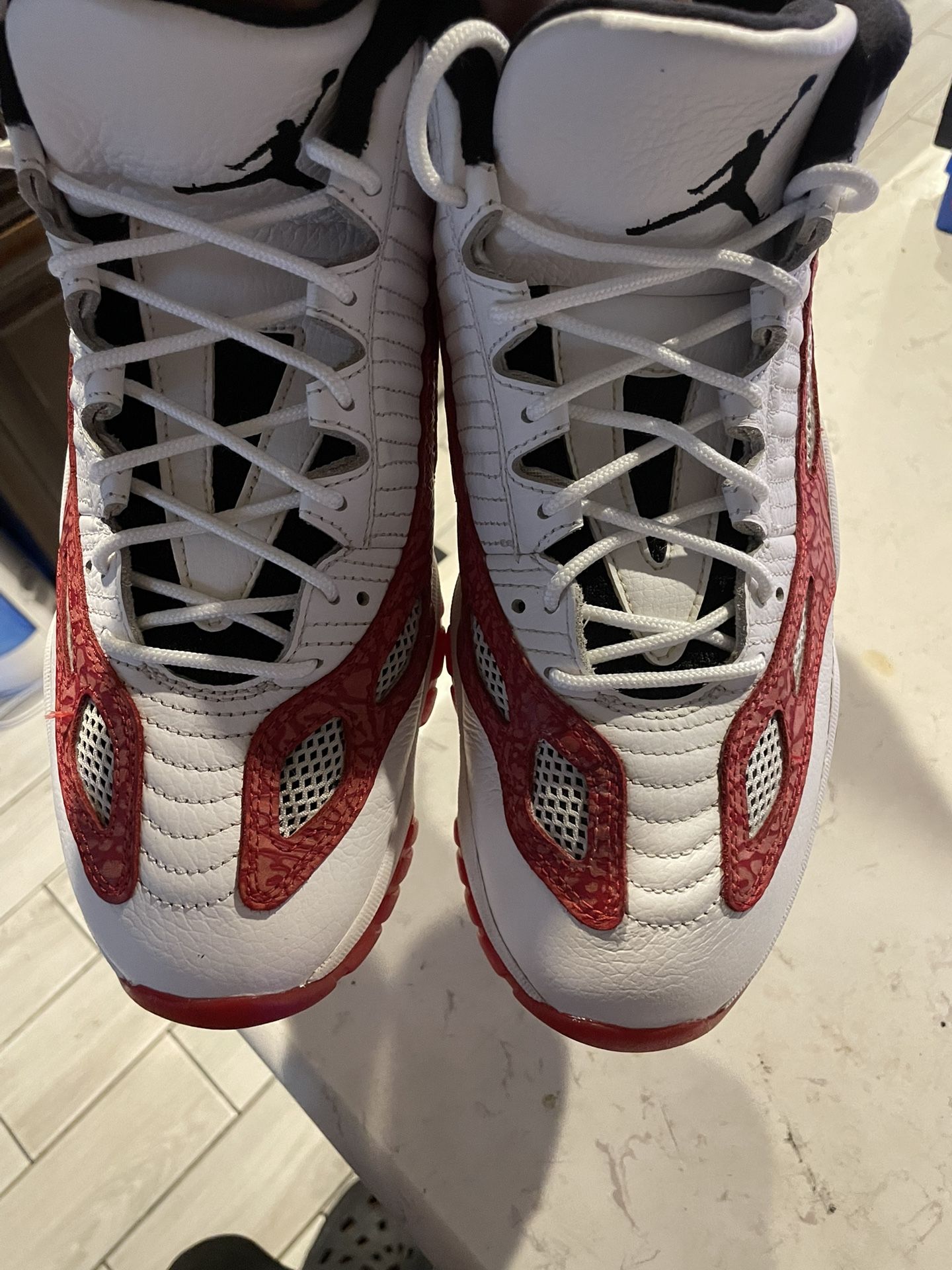 Jordan 11 Low IE Gym Reds