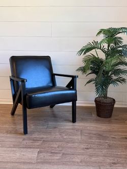 Yaheetech Leather Accent Chair (Black) - New & Assembled