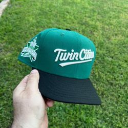 Minnesota Twins New Era Fitted Hat