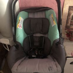 Newborn Car Seat 